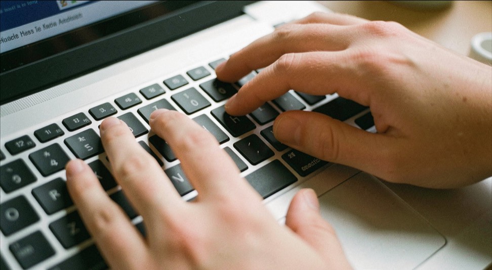 How home row builds accurate typing habits: a clear local view of the practice subject